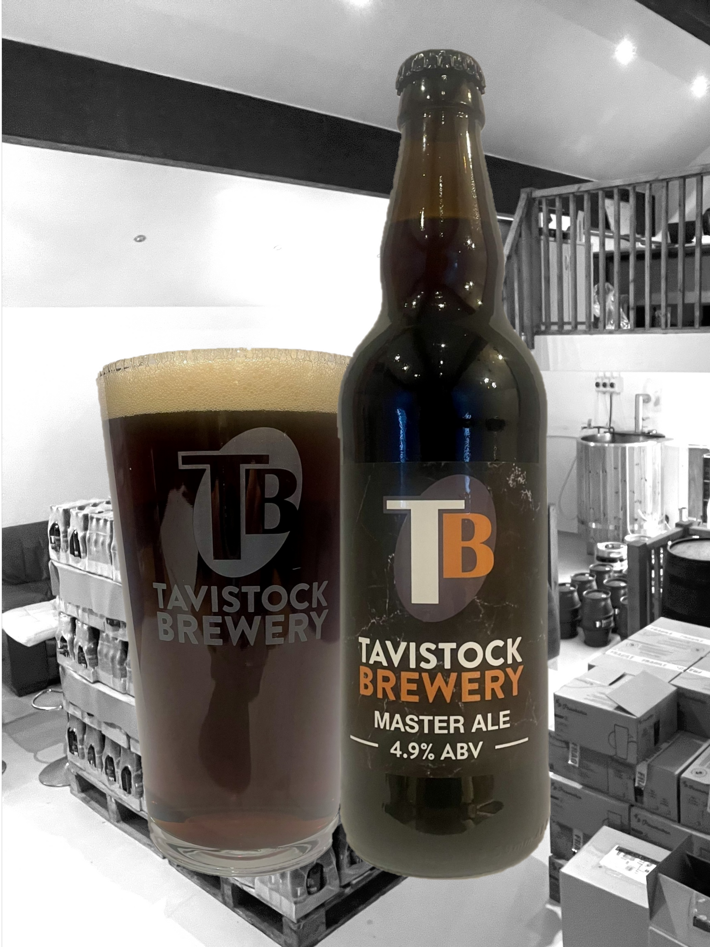 Master Ale 4.9% abv     8 x 500ml Bottles